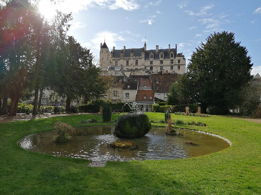 Parc du château de Loches en touraine